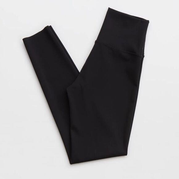 Aerie Offline Goals High Waisted Legging in True Black - Picture 5 of 11